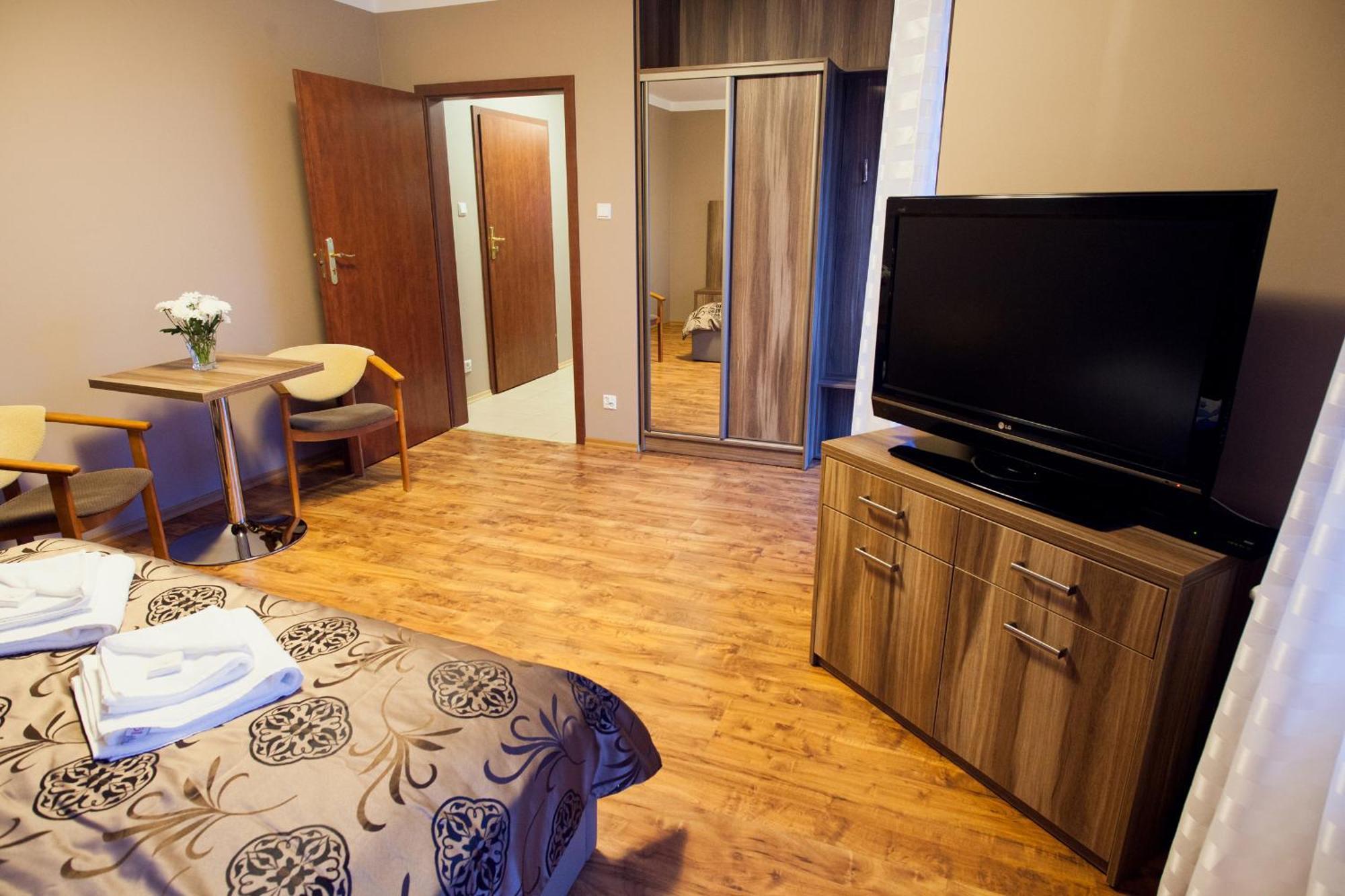 Dw Airen Hotel Trzesacz Bagian luar foto