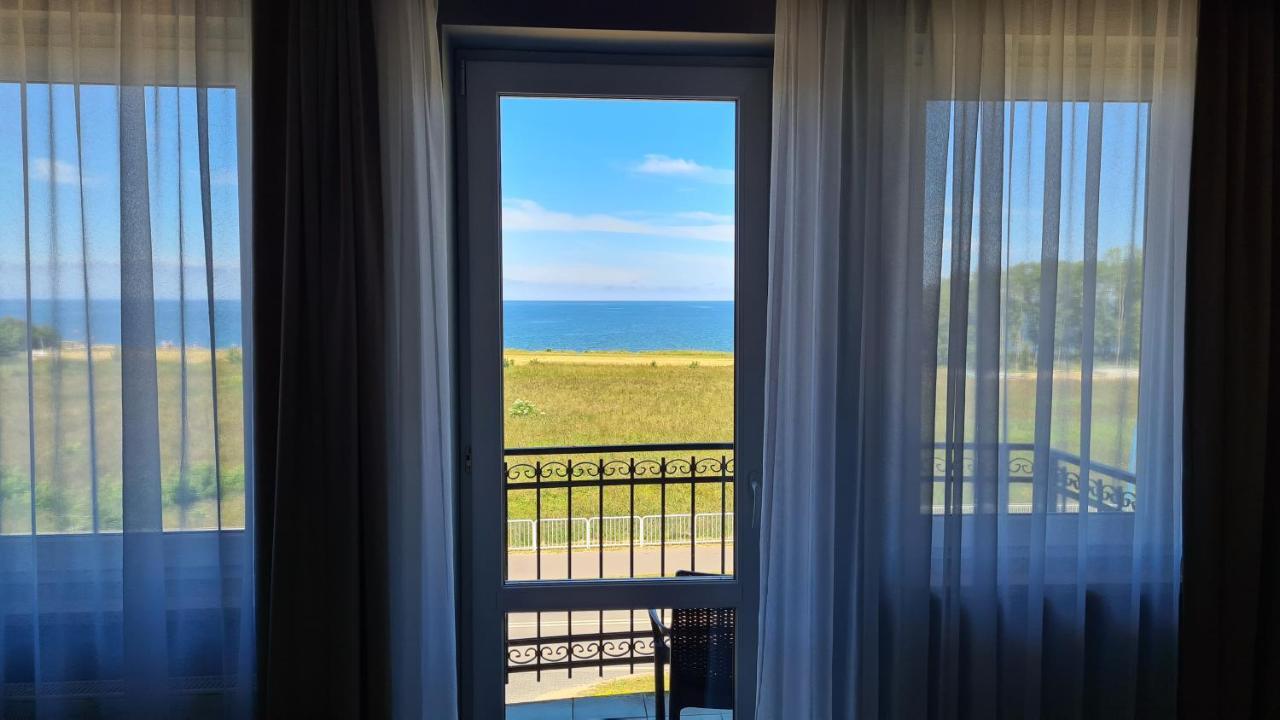 Dw Airen Hotel Trzesacz Bagian luar foto