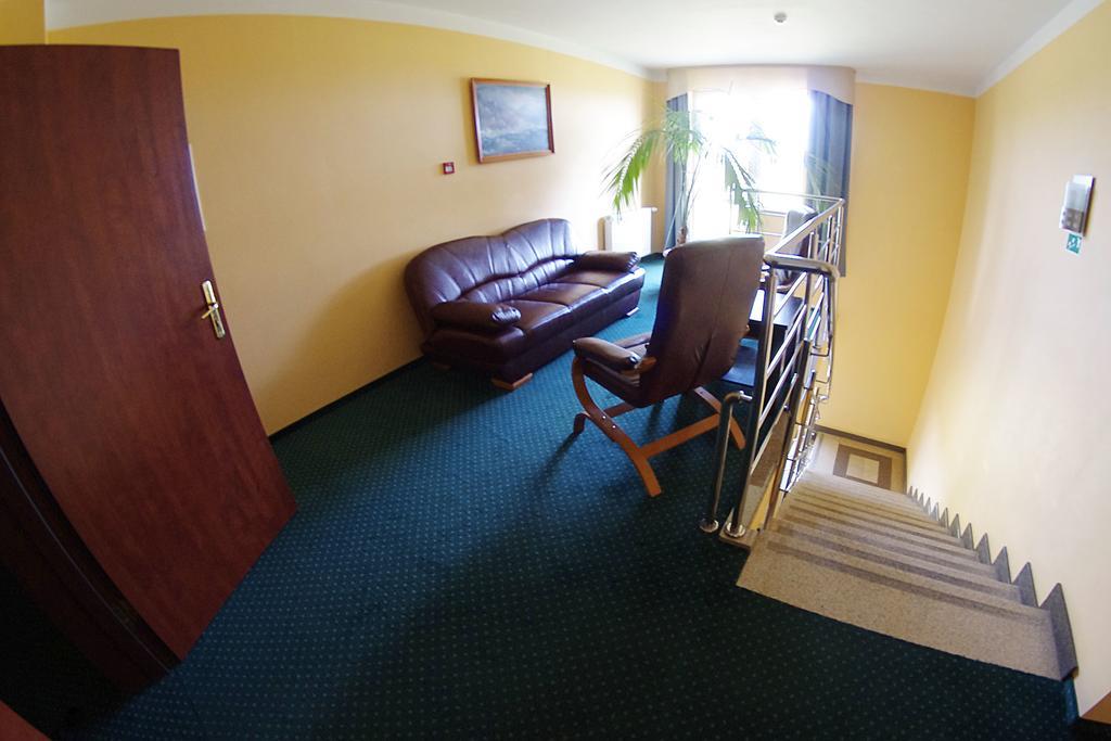 Dw Airen Hotel Trzesacz Bagian luar foto