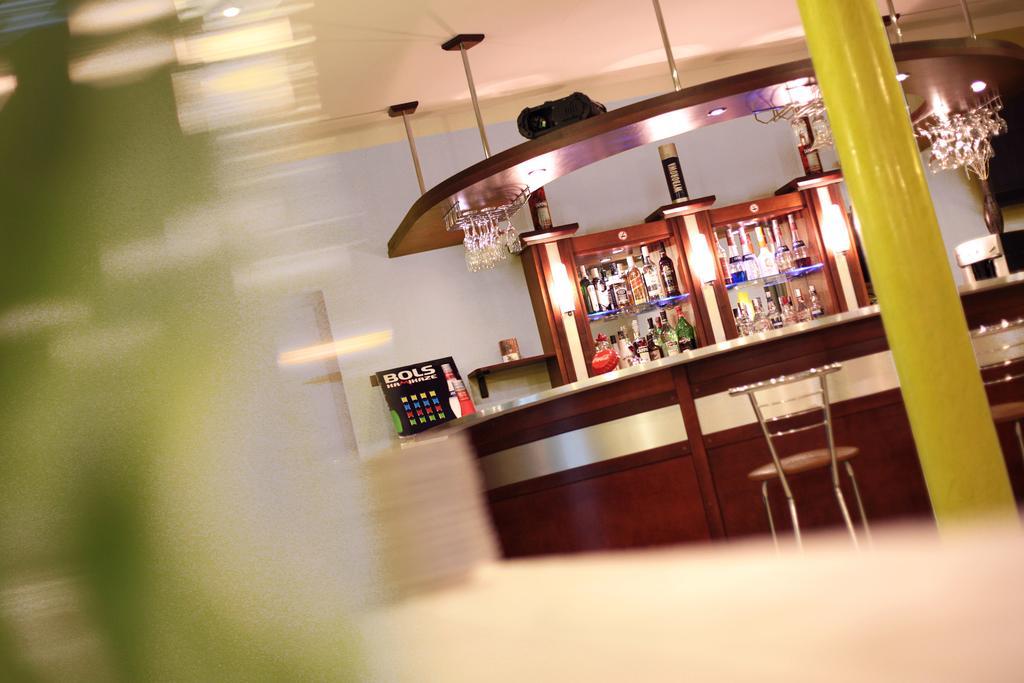 Dw Airen Hotel Trzesacz Bagian luar foto