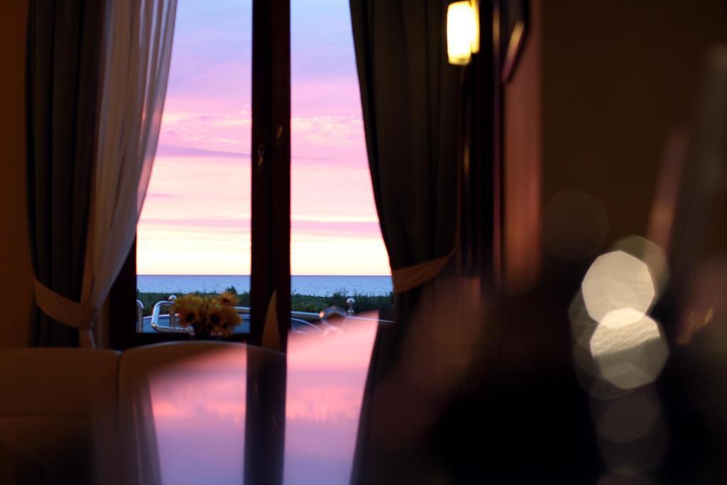 Dw Airen Hotel Trzesacz Bagian luar foto