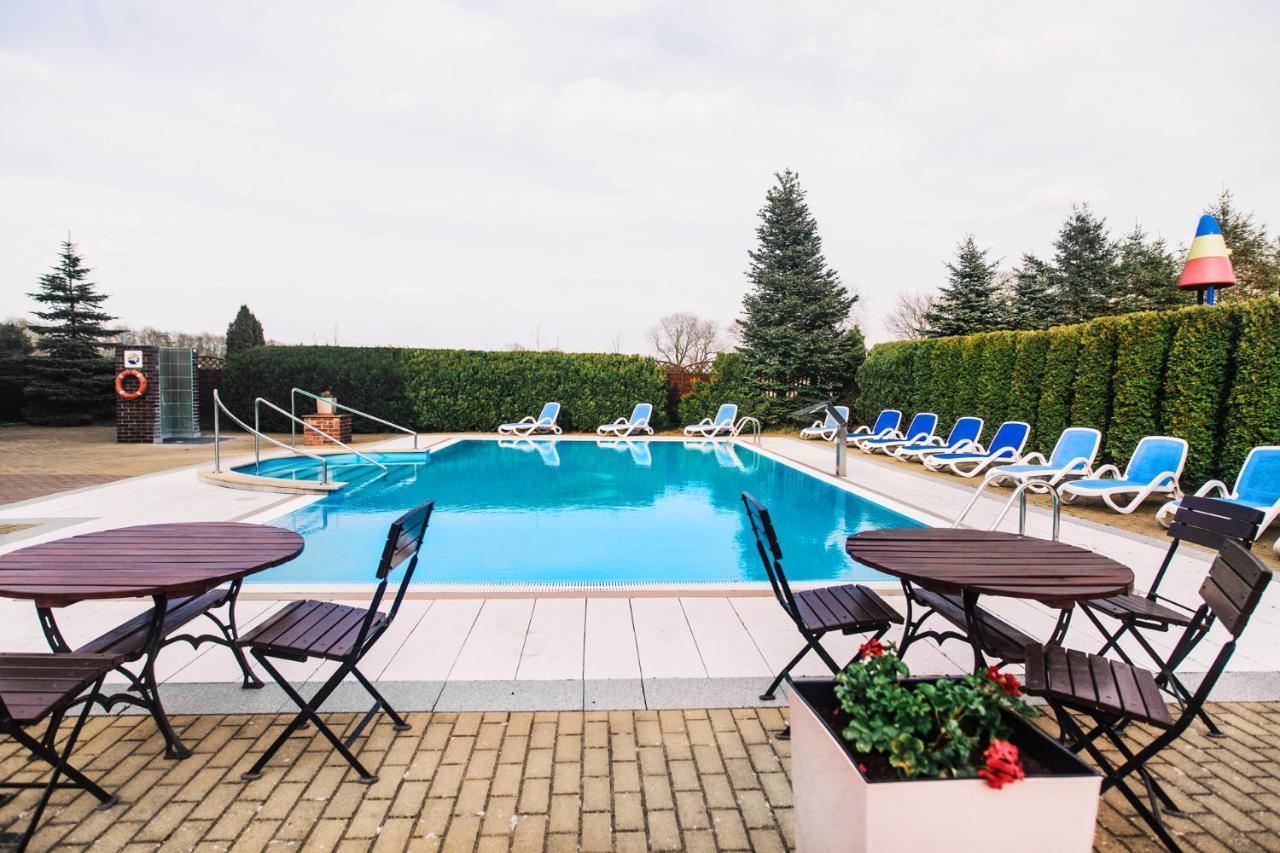 Dw Airen Hotel Trzesacz Bagian luar foto