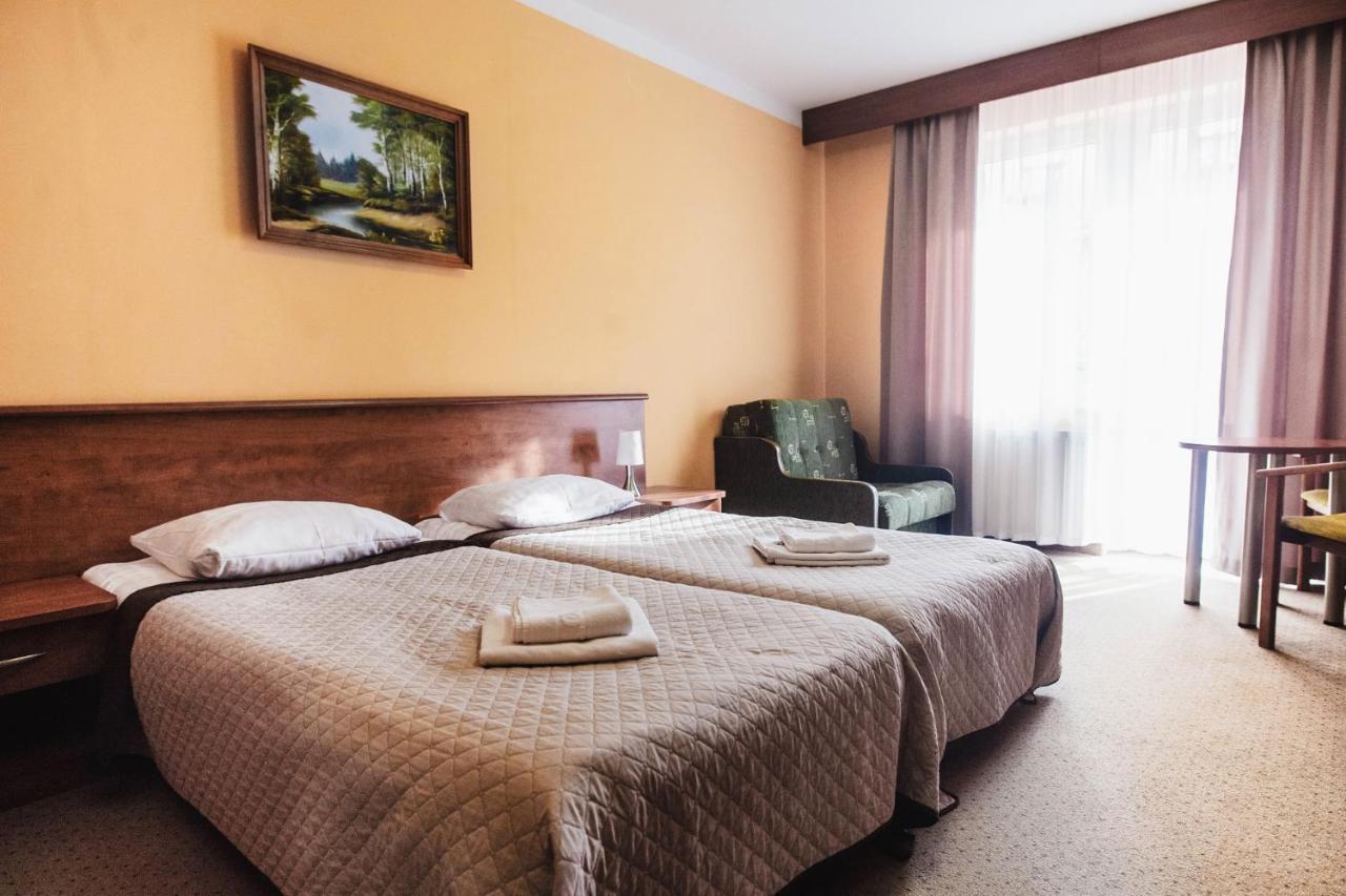 Dw Airen Hotel Trzesacz Bagian luar foto